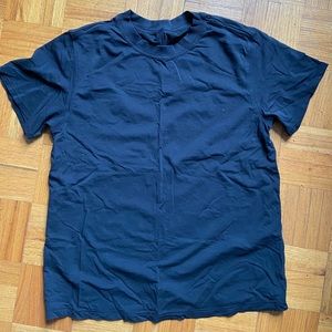 Lululemon T-Shirt